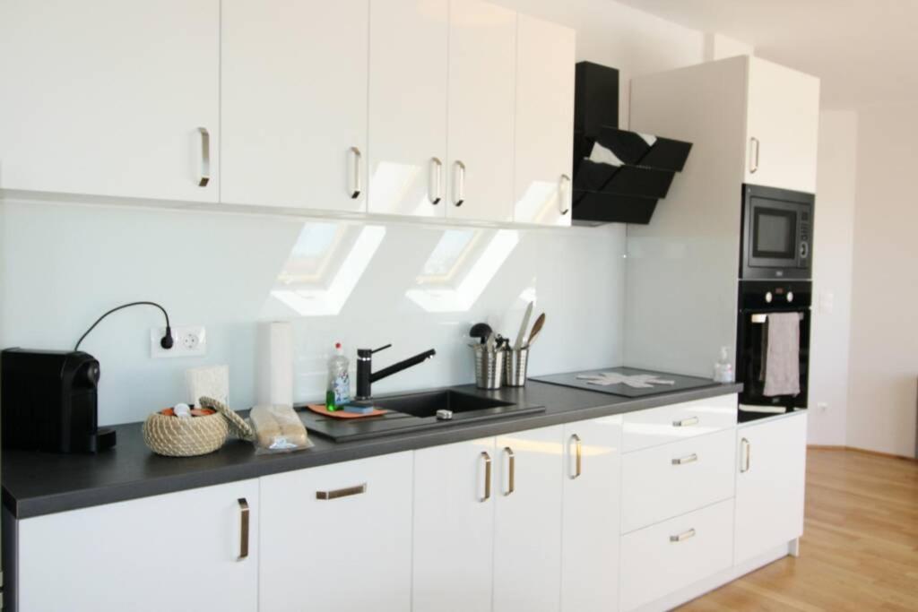 Penthouse With Amazing Terrace L Lf42 Apartment เวียนนา ภายนอก รูปภาพ